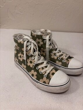 Floral Canvas High Top Sneakers Green Daisy Lace Up Size 8.5